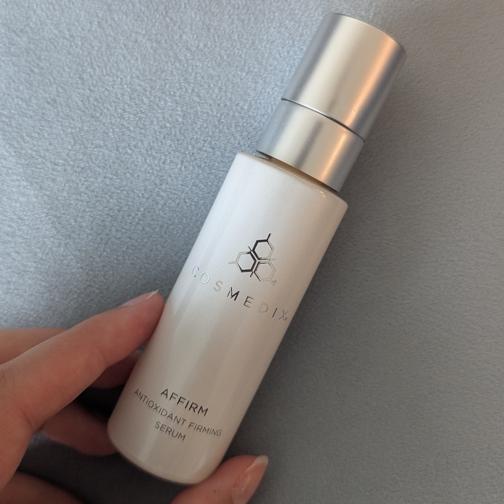 COSMEDIX Affirm Antioxidant Firming Serum - Silver and White